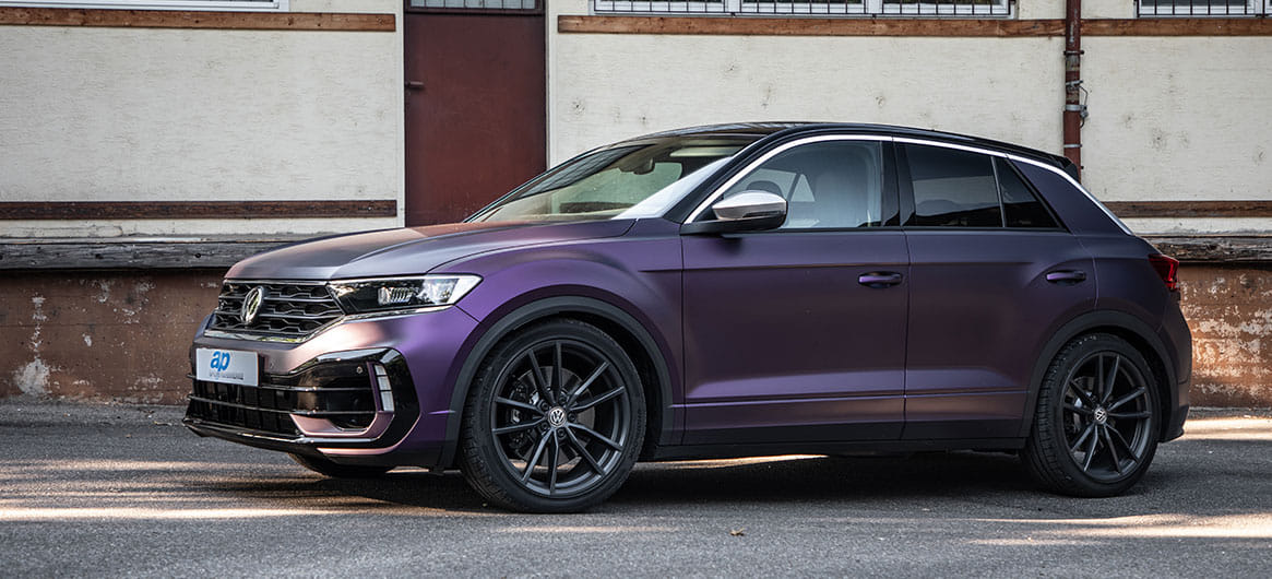 Ob T-Roc Cabriolet, ob T-Roc mit Allradantrieb oder mit Frontantrieb, der Spielraum bei der stufenlosen Tieferlegung ist gleich.