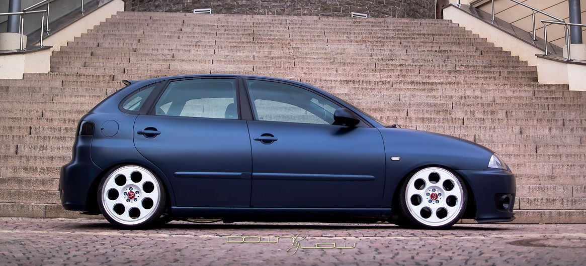 Altstadt dient als Fotolocation für Seat Ibiza 6L mit ap Gewindefahrwerk